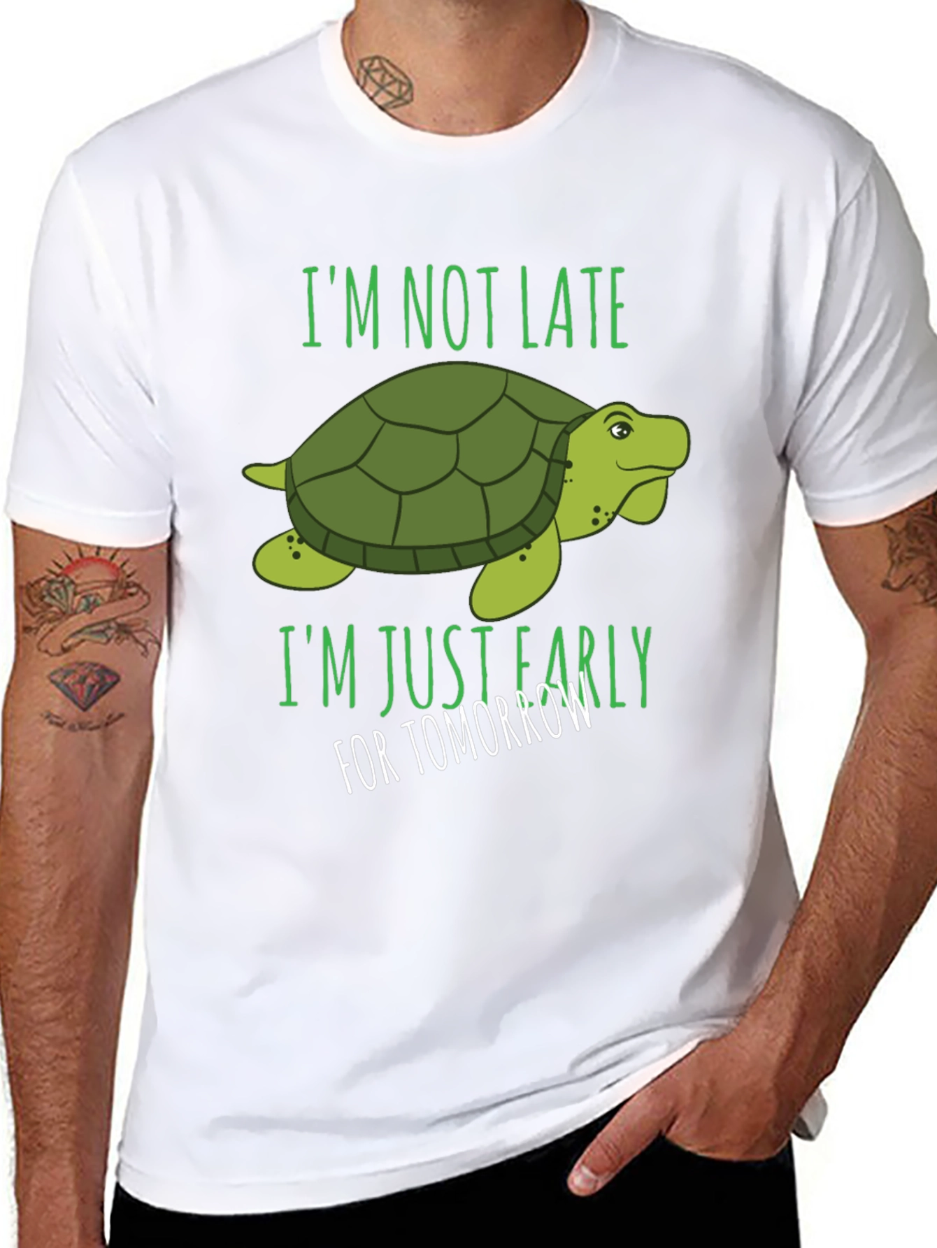 Camiseta Negra con Diseño de Tortuga Divertida