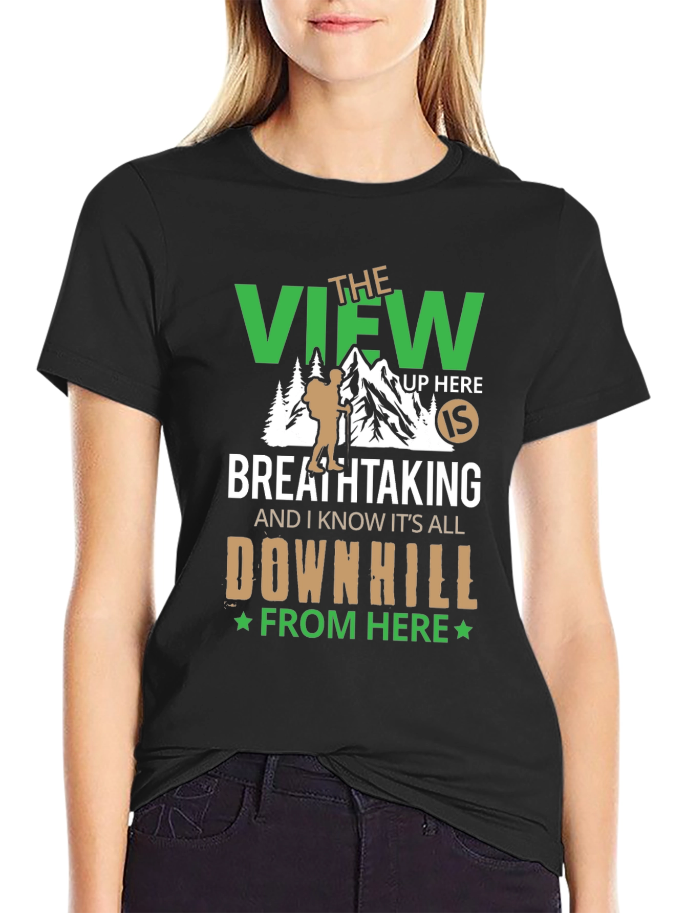 Camiseta Negra: Vista Montaña y Aventura