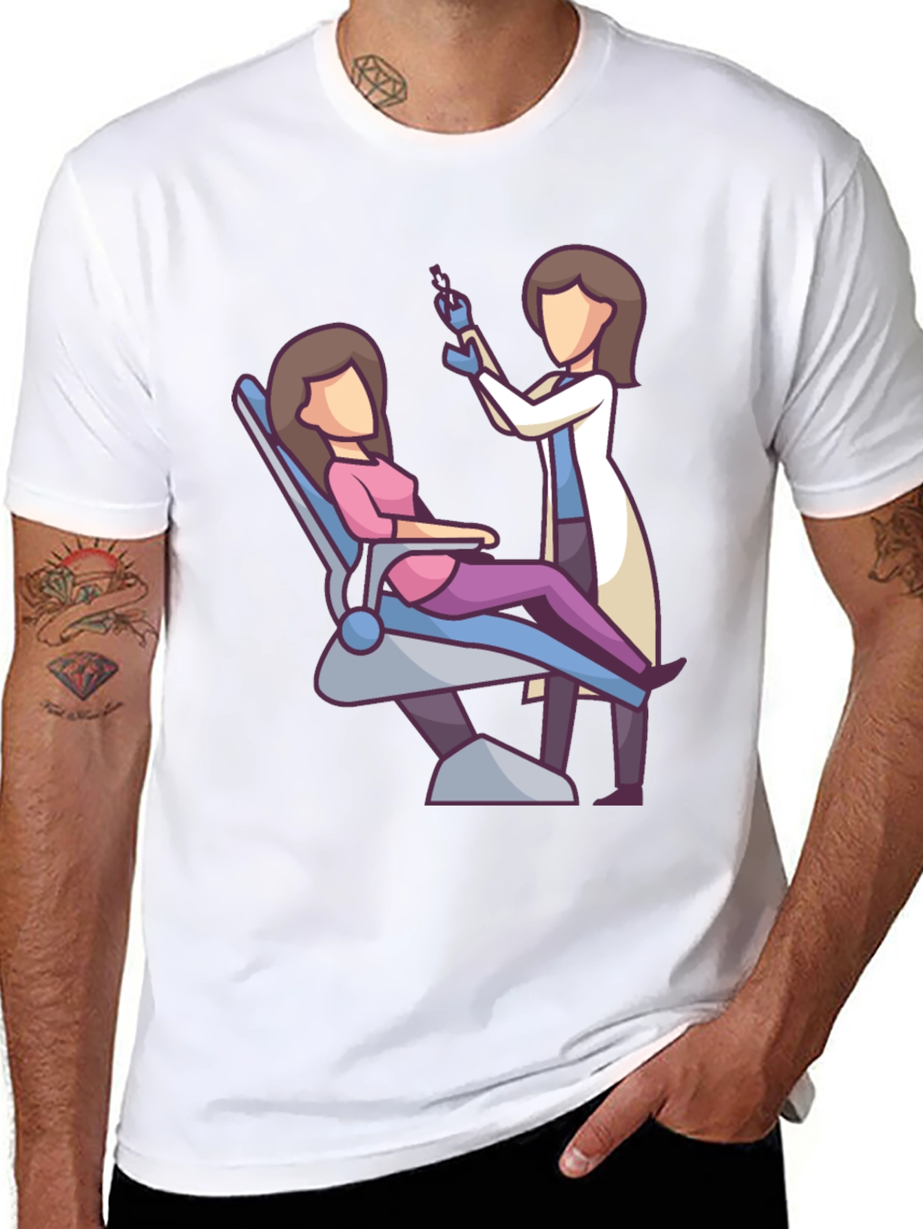 Camiseta Negra con Diseño de Dentista y Paciente