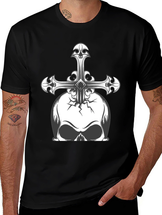 Camiseta Negra con Calavera y Cruz Gótica