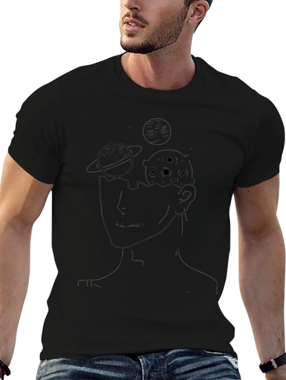Camiseta Negra con Diseño Abstracto Espacial