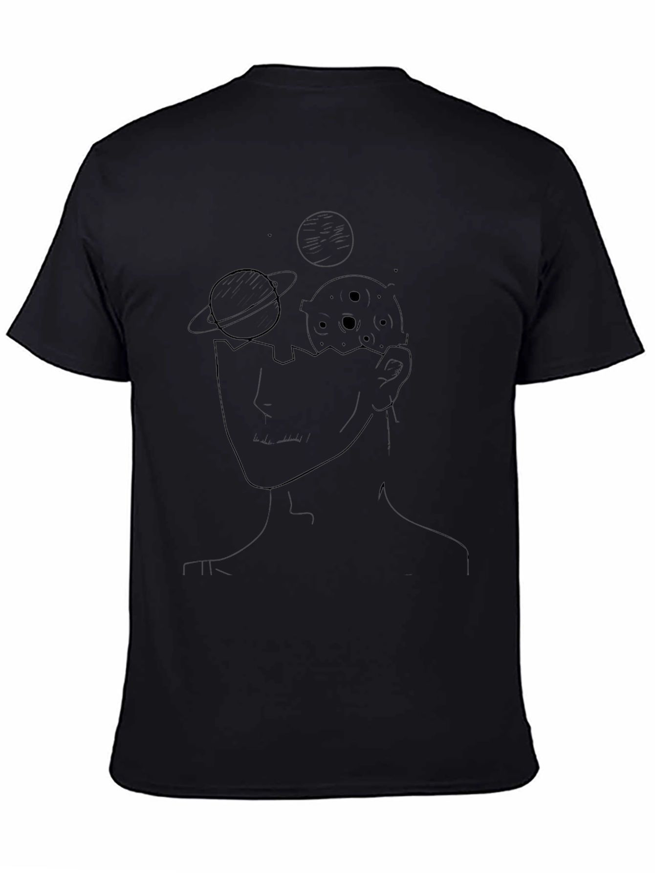 Camiseta Negra con Diseño Abstracto Espacial
