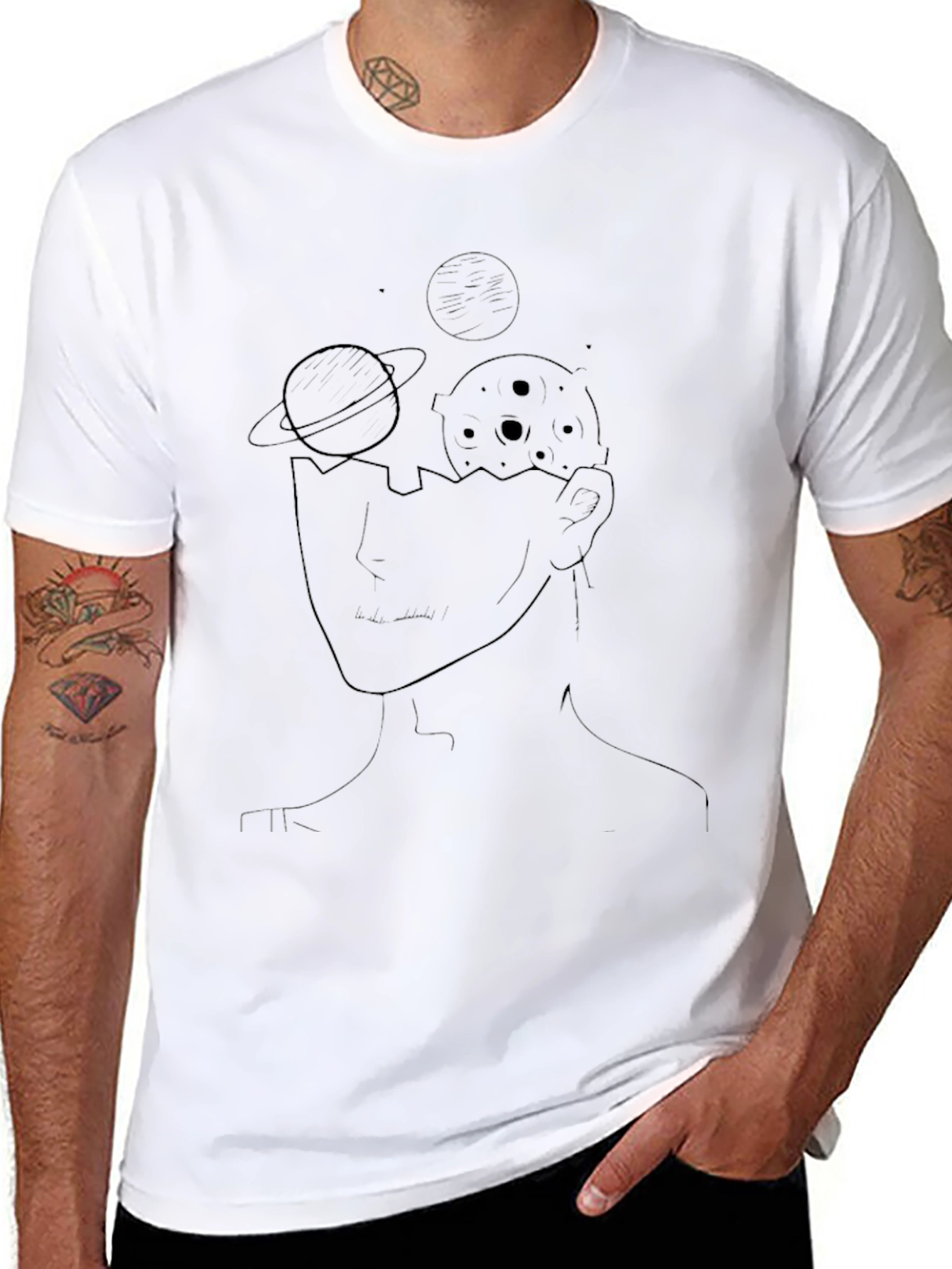 Camiseta Negra con Diseño Abstracto Espacial