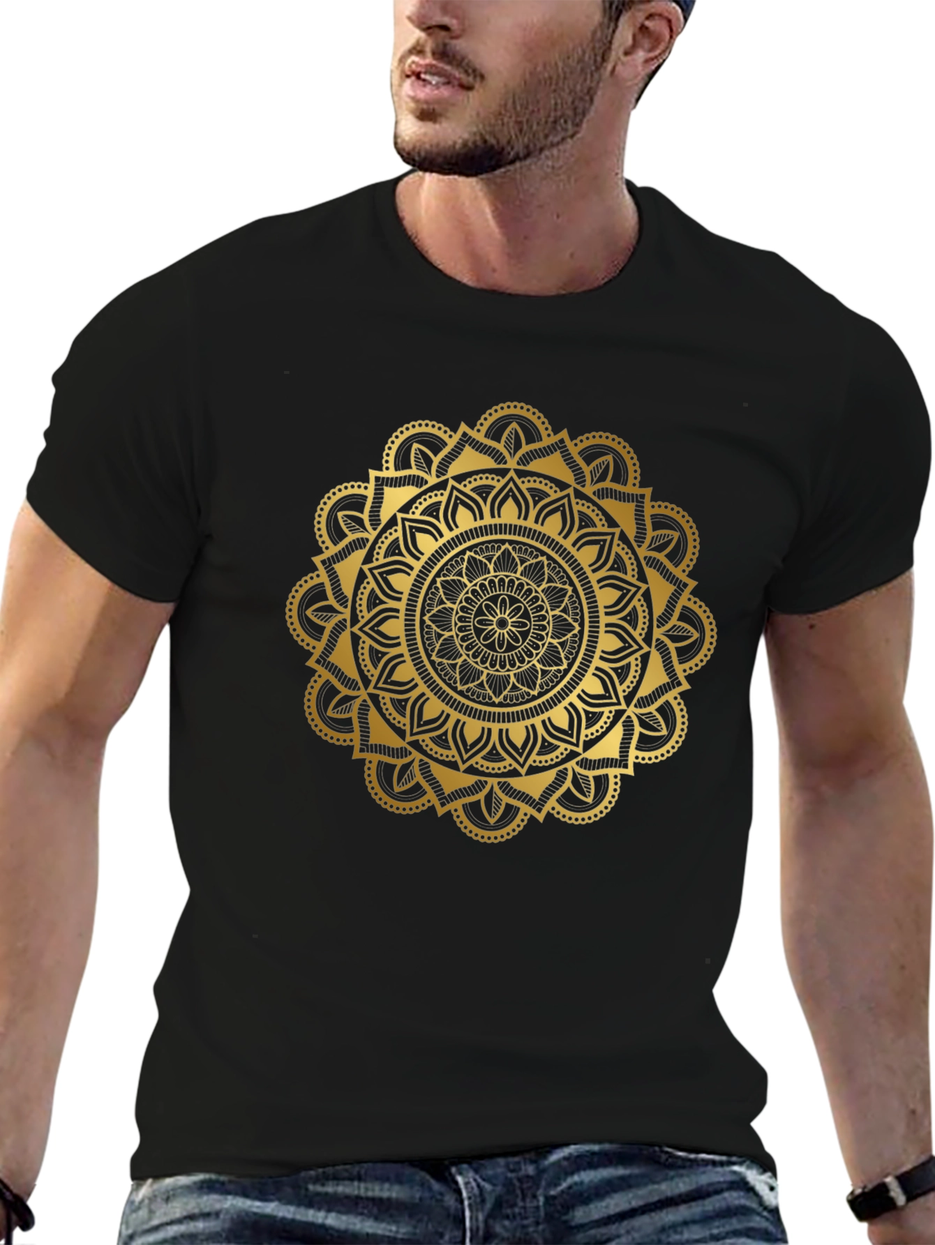 Camiseta Negra con Mandala Dorada