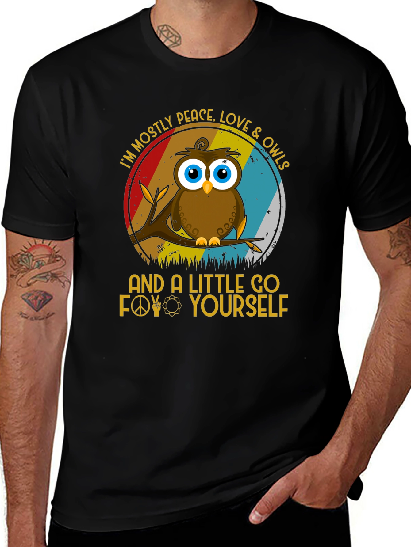 Camiseta con diseño de búho pacifista