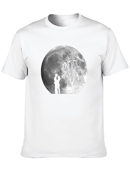 Camiseta Negra Romántica: Luna Pareja y Árbol