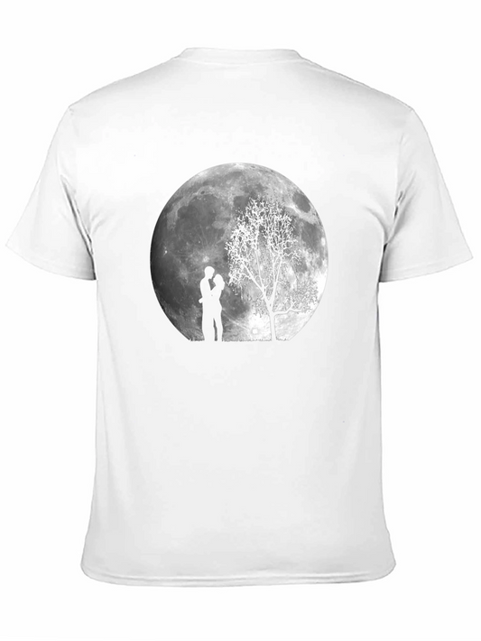 Camiseta Negra Romántica: Luna Pareja y Árbol