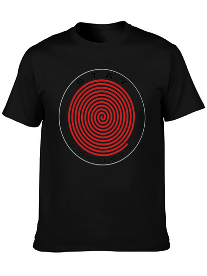 Camiseta Negra Stay Focused con Espiral Roja