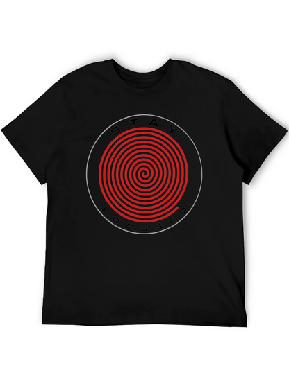 Camiseta Negra Stay Focused con Espiral Roja