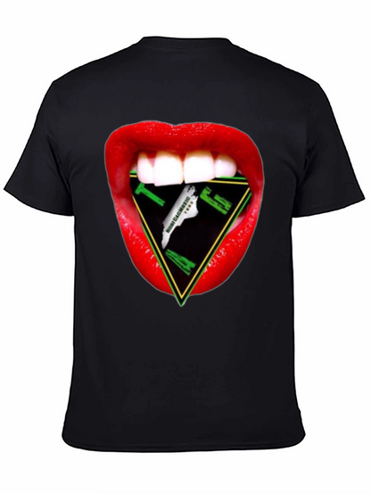 Camiseta Negra con Diseño de Boca y Triángulo Musical