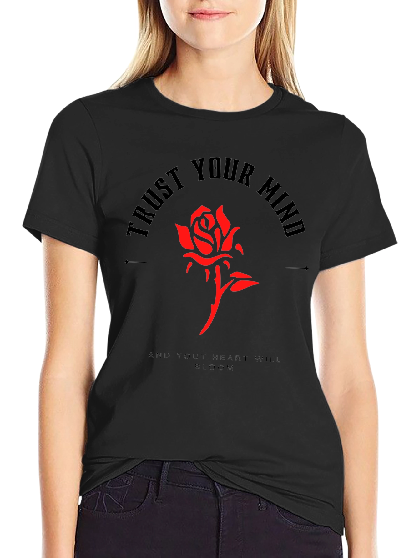 Camiseta Negra Confía en tu mente con Rosa Roja