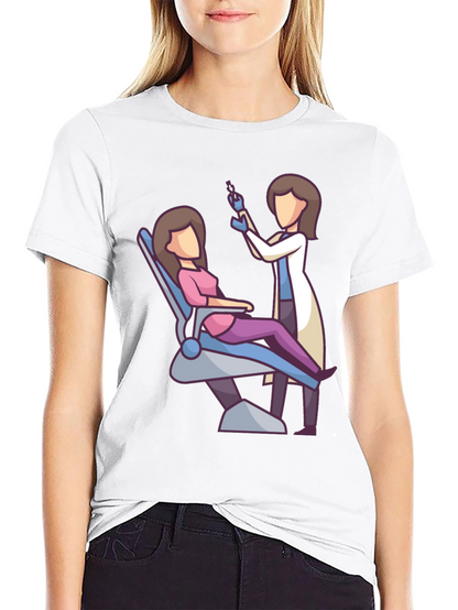 Camiseta Negra con Diseño de Dentista y Paciente