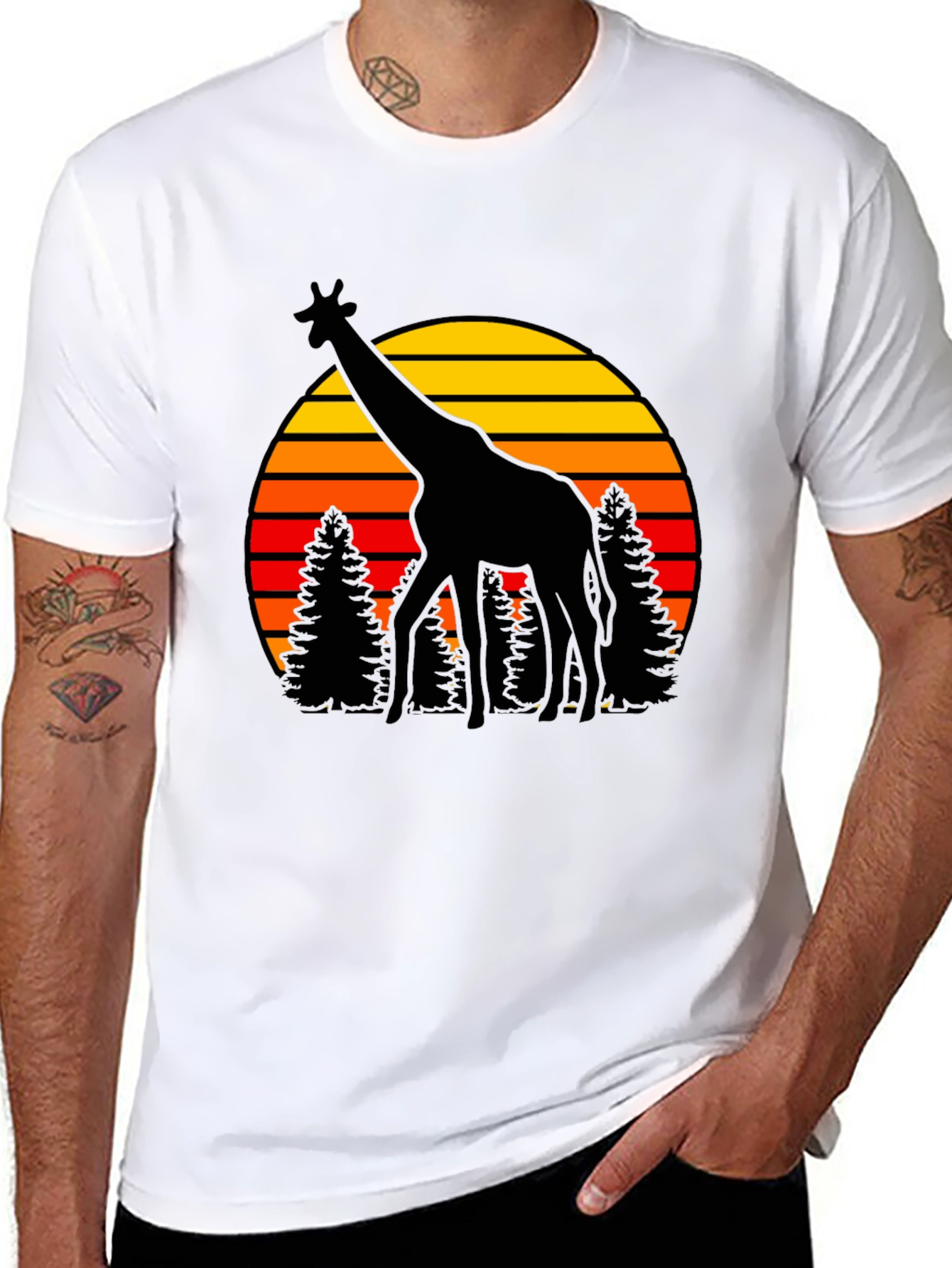 Camiseta Negra con Jirafa y Atardecer Retro