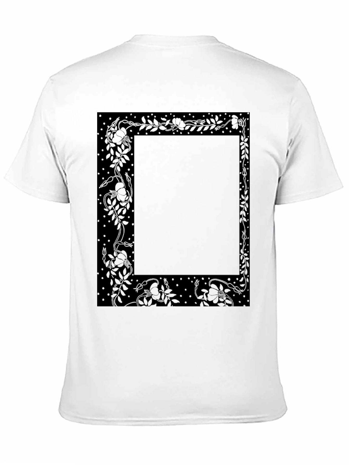 Camiseta Negra Estampada Floral Elegante